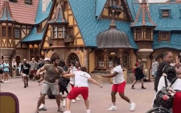 Vídeo: briga entre famílias no Parque da Disney termina em pancadaria