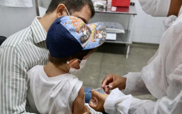 Aracaju dá início a vacinação de crianças de três anos