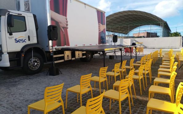 Cine Sesc móvel faz sua primeira exibição no 17 de Março, em Aracaju