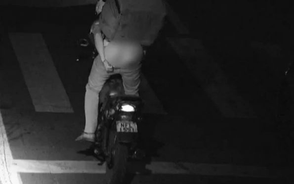 Moto de homem que exibia bunda em radares é apreendida com 217 multas