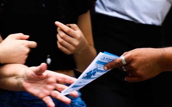 Duas pessoas são presas por suspeita de compra de votos em Aracaju