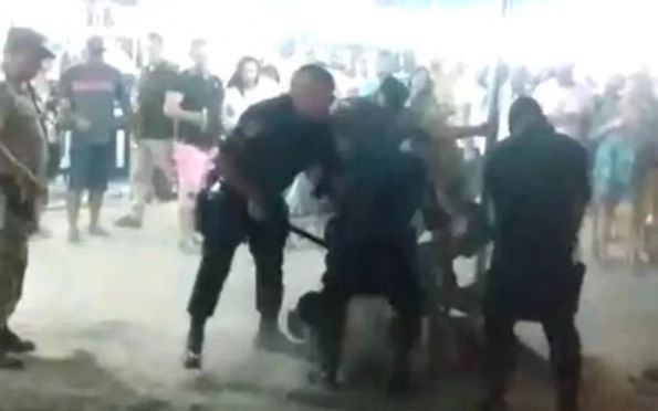Em Goiânia, jovem é agredido por PMs com chutes em festa