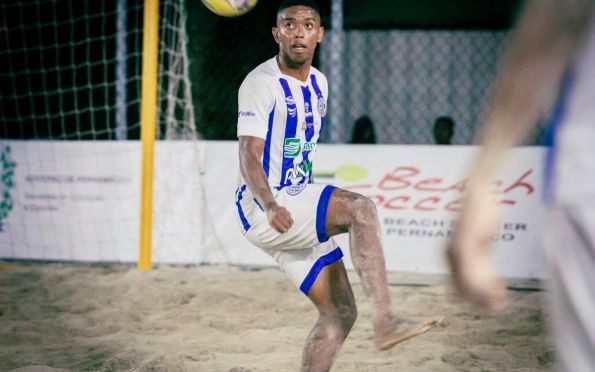 Seleção brasileira de futebol de areia convoca atleta do Confiança