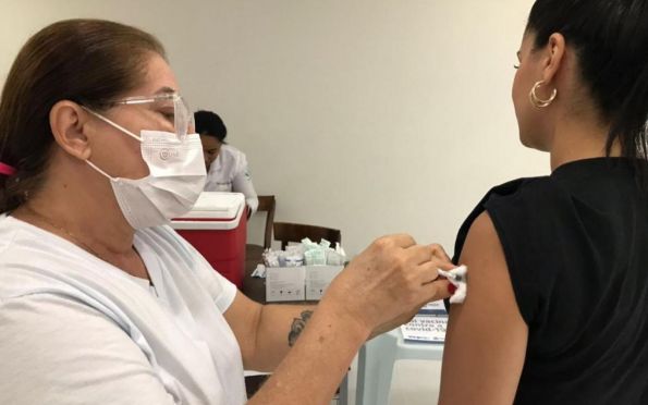 Vacinação continua disponível nos shoppings de Aracaju neste sábado (22)
