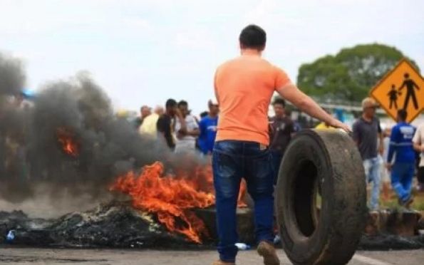 Bloqueios em estradas caem de 156 para 150; Bahia volta a ter protesto