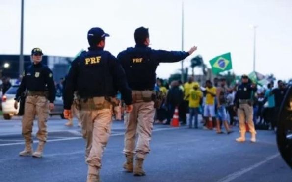 Bloqueios em rodovias perdem força no Brasil após fala de Bolsonaro