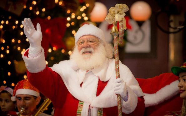 Papai Noel chega ao Natal do Shopping Jardins, em Aracaju