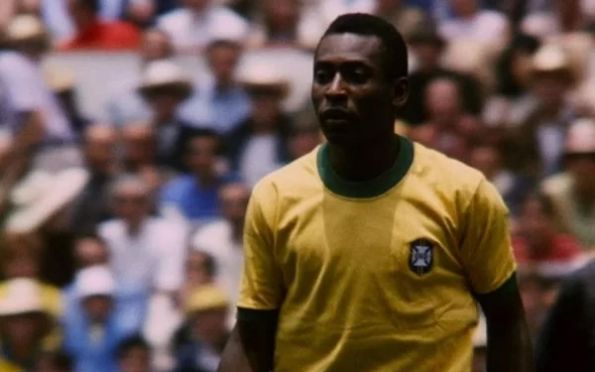 Pelé é o jogador com maior média de participação em gols na história