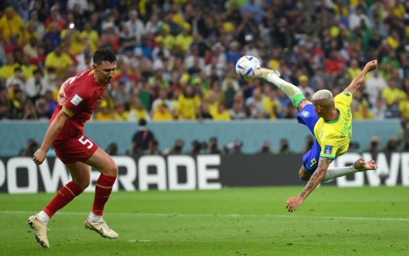 Richarlison vence prêmio de gol mais bonito da Copa do Mundo