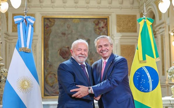 Brasil e Argentina estudam criar moeda única para trocas comerciais