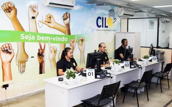 Governo disponibiliza intérpretes de Libras para pessoas surdas em Sergipe