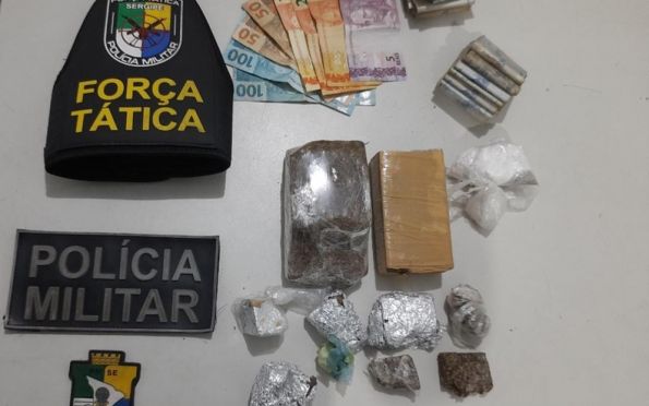 Homem é preso por suspeita de tráfico de drogas no bairro Piabeta