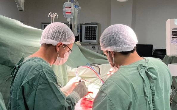 Hospital de Cirurgia realiza neurocirurgia com paciente acordado
