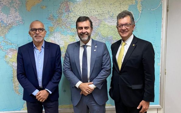 Prefeito Edvaldo se reúne com presidente da Embratur, Marcelo Freixo