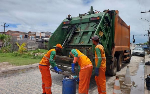 Após dois dias de interrupção, coleta de lixo é retomada em Aracaju 