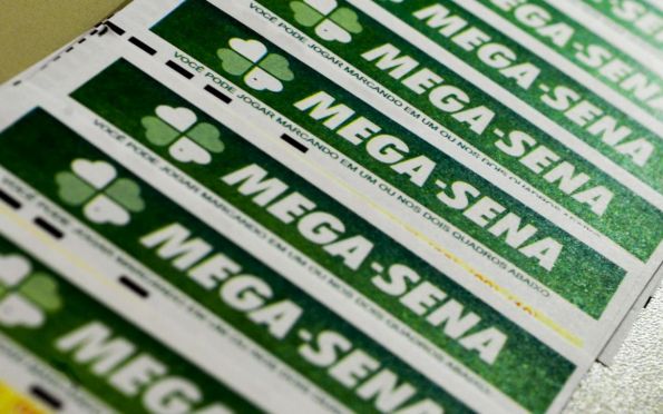 Mega-Sena pagará neste sábado (11) um prêmio de R$ 9 milhões