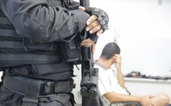 Homem é preso por falsidade ideológica em Aracaju 