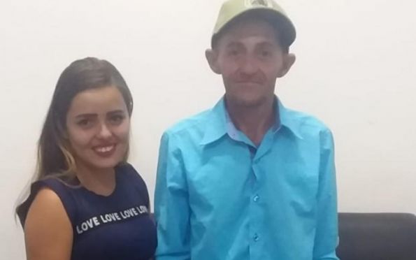 Afastados há dez anos, pai e filha se reencontram em Sergipe 