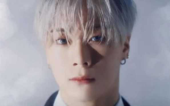 Moonbin, do grupo de k-pop ASTRO, é encontrado morto aos 25 anos