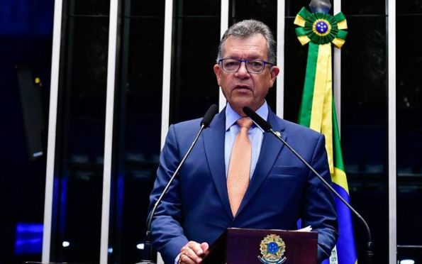Senador Laércio Oliveira comemora contratação de navios-plataforma
