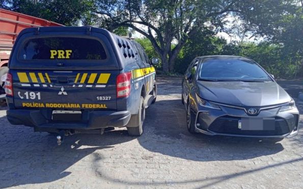Carro roubado na Paraíba é recuperado em Sergipe   