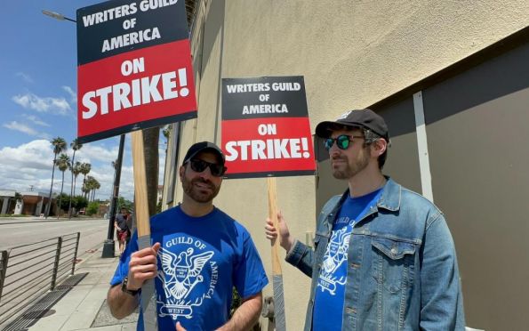 Entenda o impacto que a greve de roteiristas pode causar na indústria
