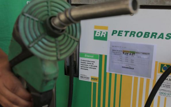 Governo Federal lança canal de denúncias sobre preço de combustíveis