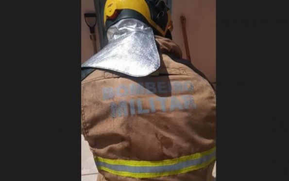 Incêndio atinge residência no bairro Jabotiana, em Aracaju