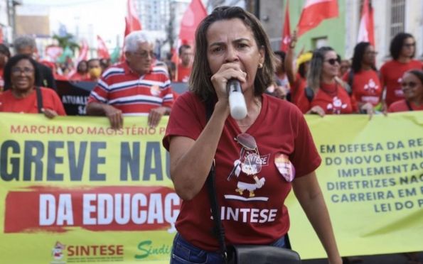 Mesmo após decisão judicial, professores de Sergipe seguem com paralisação
