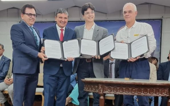 Ministro Wellington Dias assina acordos com governo de Sergipe e empresas