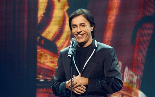 Tom Cavalcante abre programação da Vilella Produções para maio	