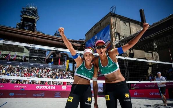 Duda e Ana Patrícia conquistam etapa do Circuito Mundial