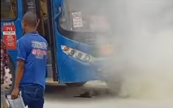 Fumaceira em ônibus do sistema de Aracaju veio do extintor de incêndio