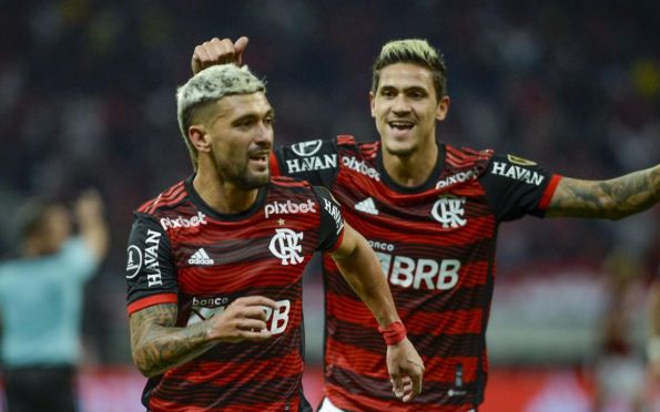 Flamengo tenta confirmar classificação nas oitavas da Libertadores