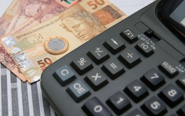 Governo de Sergipe anuncia antecipação do pagamento do salário de junho