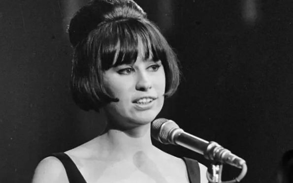 Morre Astrud Gilberto, ícone da bossa nova, aos 83 anos