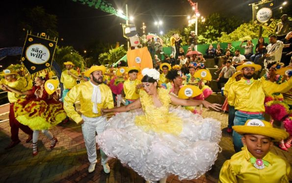Super quadrilha will animou noite de São Pedro em Caruaru