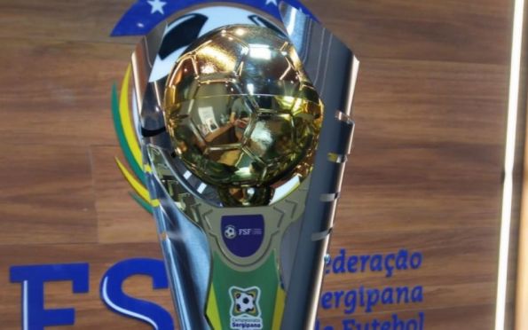 Troféu do Campeonato Sergipano Sub-20 homenageia radialista sergipano