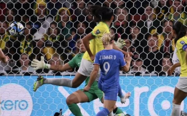 Brasil perde para a França por 2 x 1 na Copa do Mundo feminina