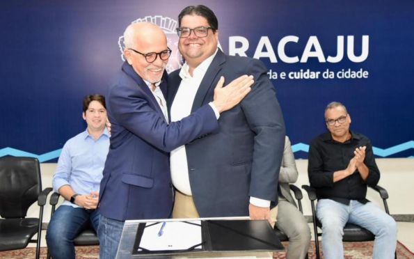Prefeitura de Aracaju empossa secretário da Articulação Política 