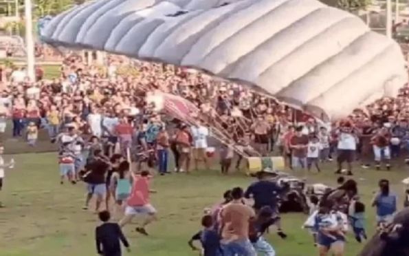 Vídeo: paraquedista atinge mulher durante evento de aviação