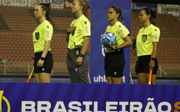 Árbitras sergipanas atuam em partida de futebol comandada apenas por mulheres