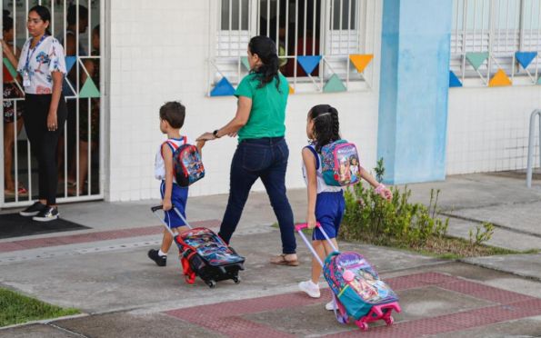 Aulas das escolas municipais de Aracaju retornam nesta segunda (14)