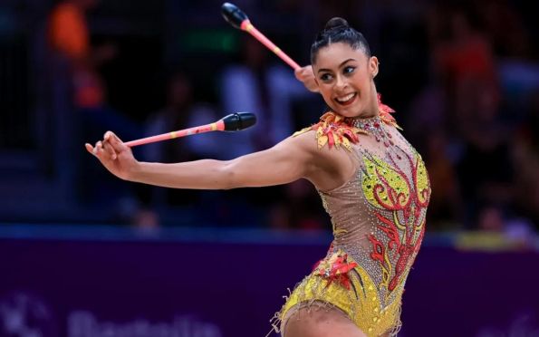 Bárbara Domingos conquista feito inédito no Mundial de Ginástica Rítmica