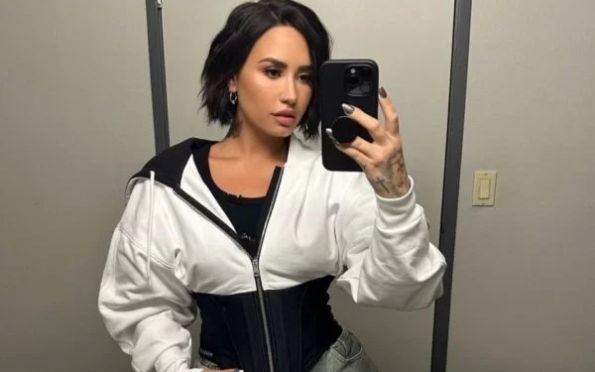 Demi Lovato resgata post de Luísa Sonza e faz declaração em português