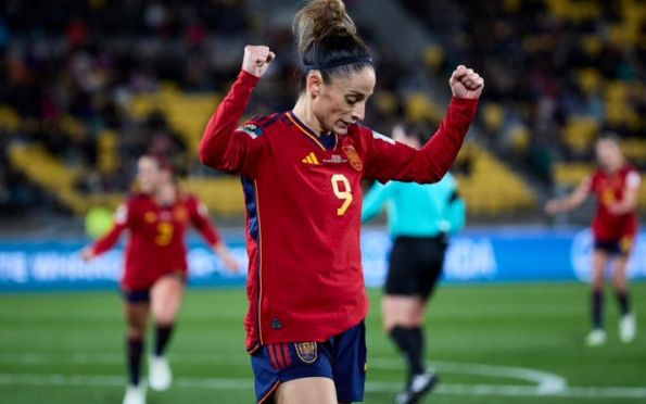 Espanha derrota Holanda e chega às semifinais da Copa do Mundo