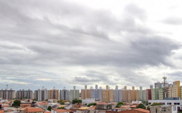 Fim de semana indica céu nublado e possibilidade de chuva em Sergipe