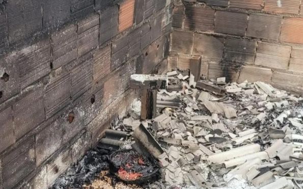 Homem morre após residência pegar fogo no alto sertão sergipano