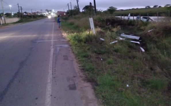 Motorista morre após carro sair da pista e capotar em Monte Alegre (SE)