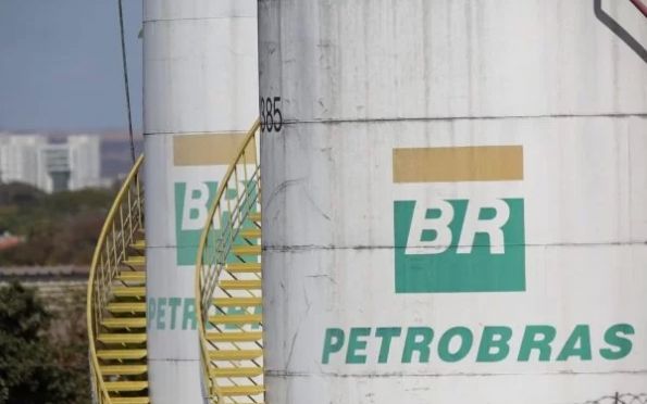 Petrobras anuncia recompra de ações em torno de R$ 5 bilhões